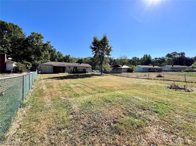 5221 Revere Avenue NW, Massillon, OH 44647