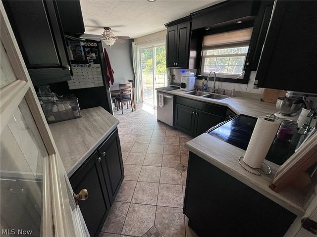 5221 Revere Avenue NW, Massillon, OH 44647