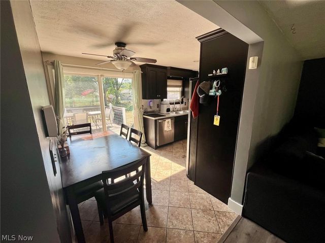 5221 Revere Avenue NW, Massillon, OH 44647