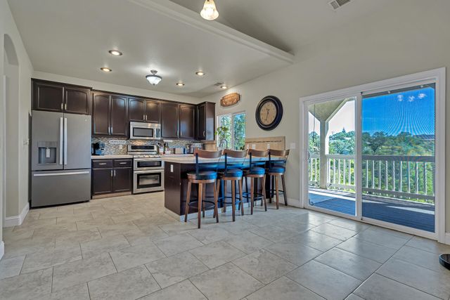 19652 Valley Ford Drive, Cottonwood, CA 96022