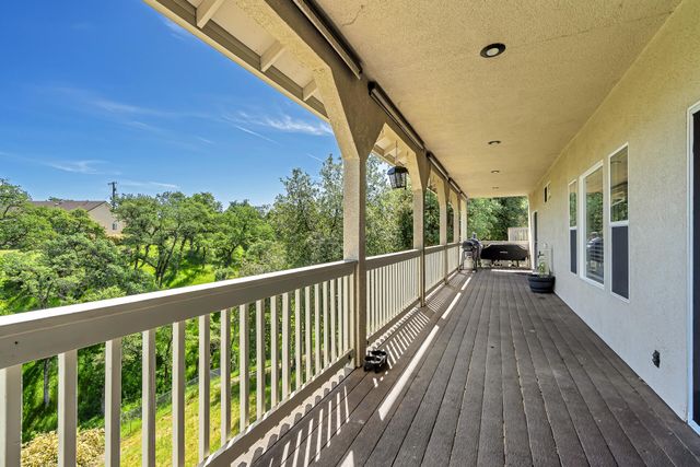 19652 Valley Ford Drive, Cottonwood, CA 96022