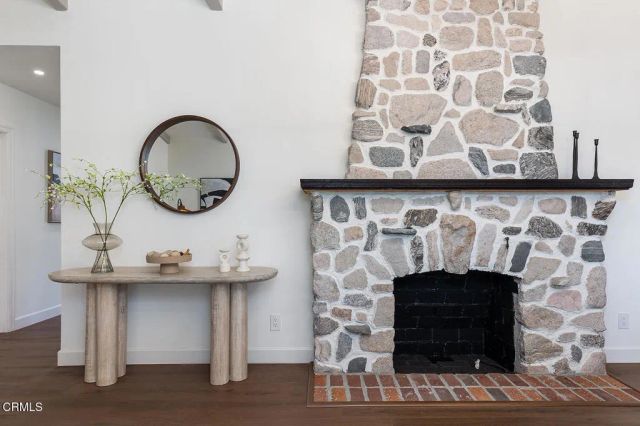 2345 Orange Cove Avenue, La Crescenta, CA 91214