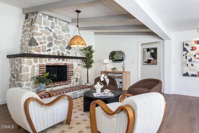 2345 Orange Cove Avenue, La Crescenta, CA 91214