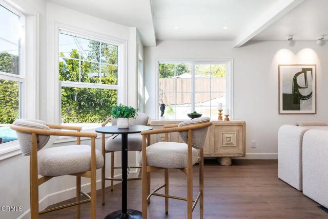 2345 Orange Cove Avenue, La Crescenta, CA 91214