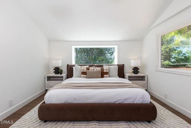 2345 Orange Cove Avenue, La Crescenta, CA 91214