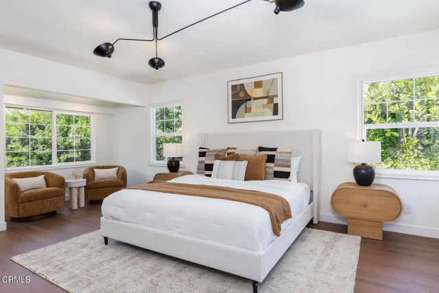 2345 Orange Cove Avenue, La Crescenta, CA 91214