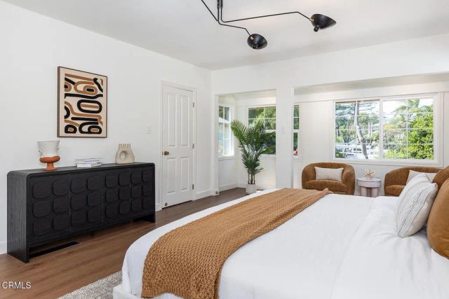 2345 Orange Cove Avenue, La Crescenta, CA 91214