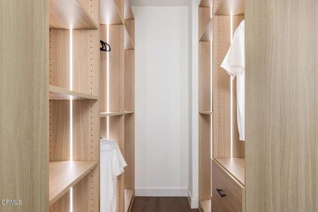 2345 Orange Cove Avenue, La Crescenta, CA 91214