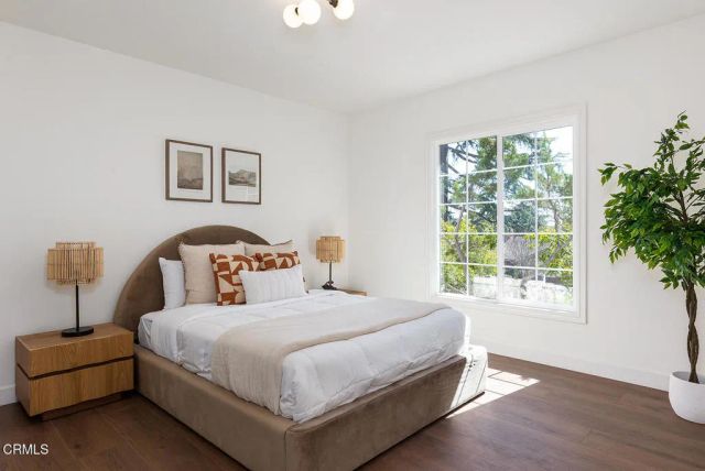 2345 Orange Cove Avenue, La Crescenta, CA 91214