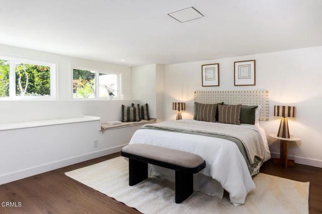 2345 Orange Cove Avenue, La Crescenta, CA 91214