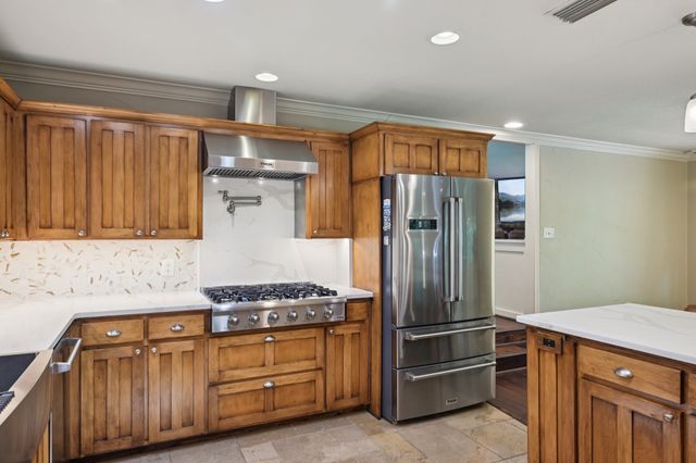 7437 Lochwood Court, Fort Worth, TX 76179