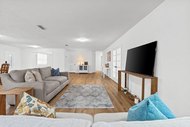 2201 W 27Th Street, Panama City, FL 32405