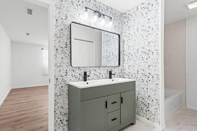 2201 W 27Th Street, Panama City, FL 32405