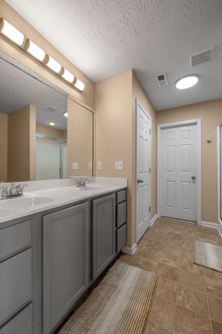 2432 Gooseberry Circle, Lexington, KY 40509