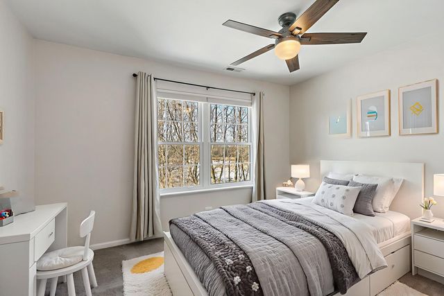 562 Gunnison Court, Gilberts, IL 60136