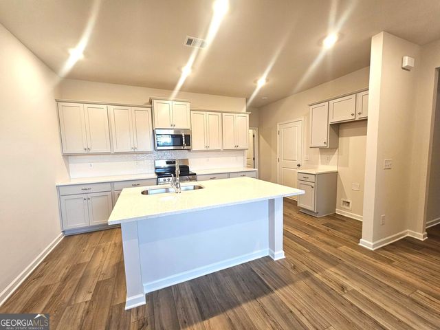 16 Russet Way, Newnan, GA 30263