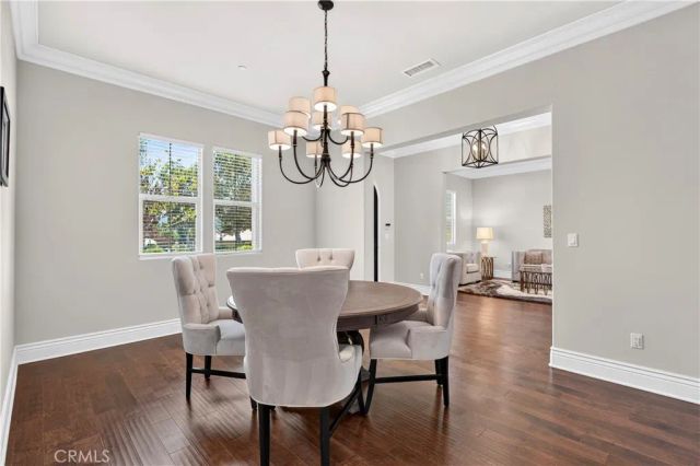 1469 E Foothill Blvd, Glendora, CA 91741