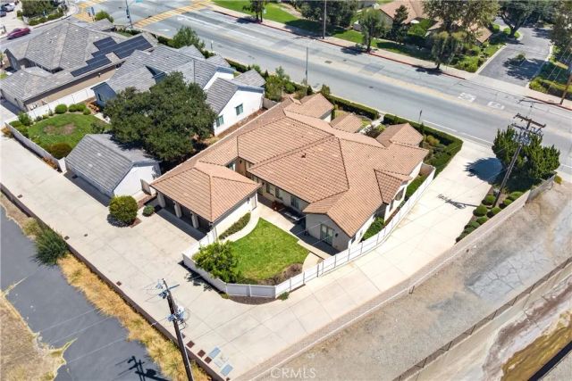 1469 E Foothill Blvd, Glendora, CA 91741