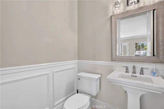 1469 E Foothill Blvd, Glendora, CA 91741