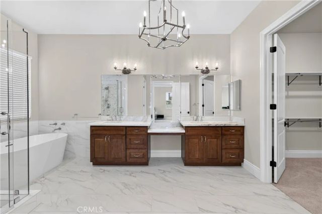 1469 E Foothill Blvd, Glendora, CA 91741