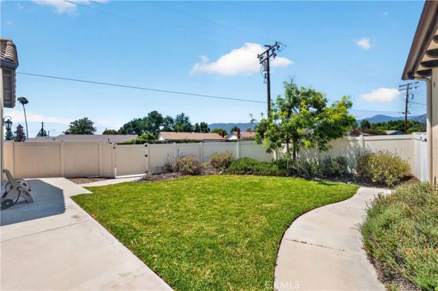 1469 E Foothill Blvd, Glendora, CA 91741