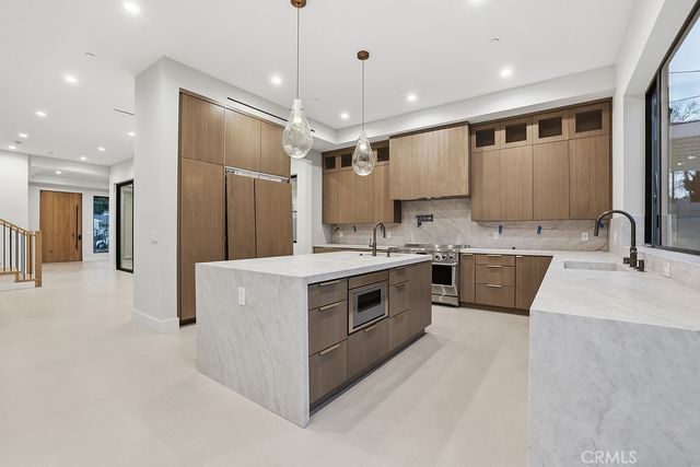 4623 Atoll Avenue, Sherman Oaks, CA 91423