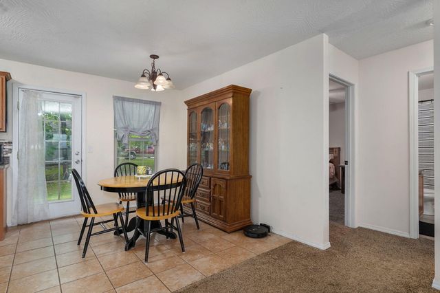 501 Bradford Pear, Clever, MO 65631