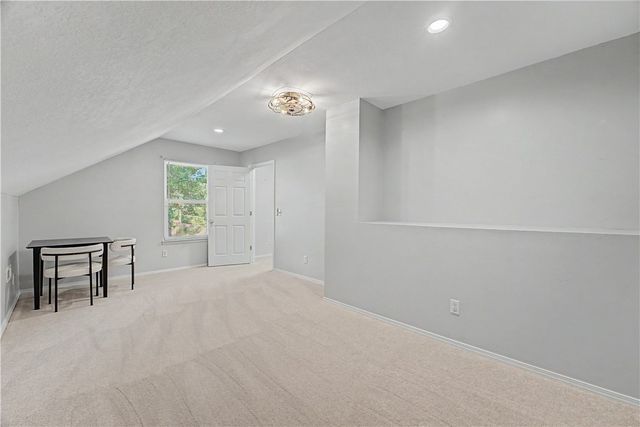 21 Greenridge Lane, Bentonville, AR 72712