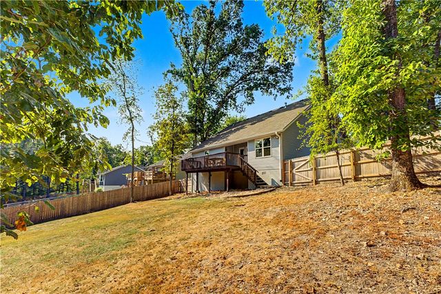 21 Greenridge Lane, Bentonville, AR 72712