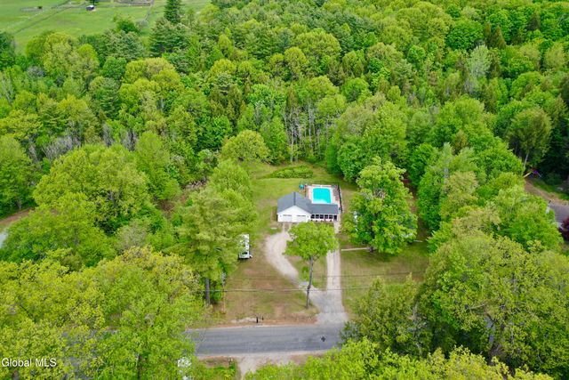 5764 Lake Road, Galway, NY 12074