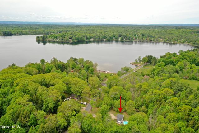 5764 Lake Road, Galway, NY 12074