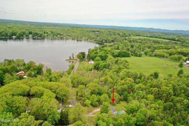 5764 Lake Road, Galway, NY 12074