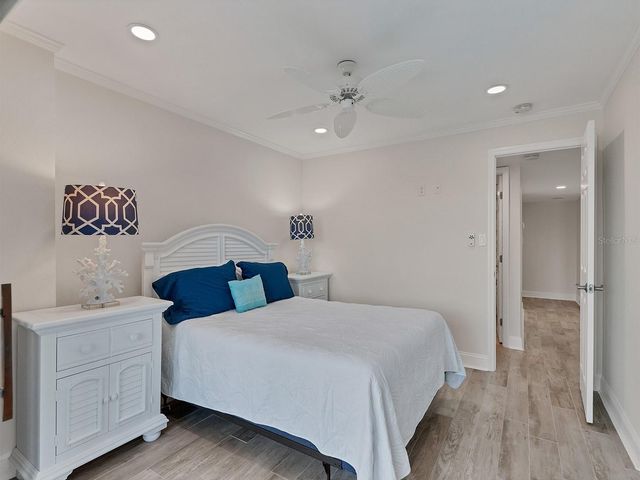 9397 MIDNIGHT PASS ROAD 501, Sarasota, FL 34242