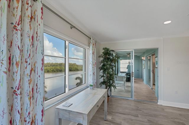 9397 MIDNIGHT PASS ROAD 501, Sarasota, FL 34242