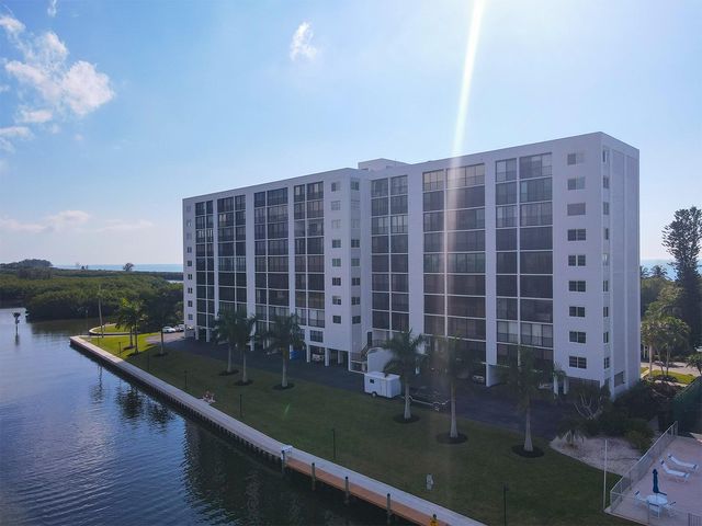 9397 MIDNIGHT PASS ROAD 501, Sarasota, FL 34242