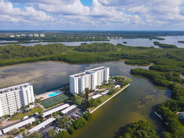 9397 MIDNIGHT PASS ROAD 501, Sarasota, FL 34242