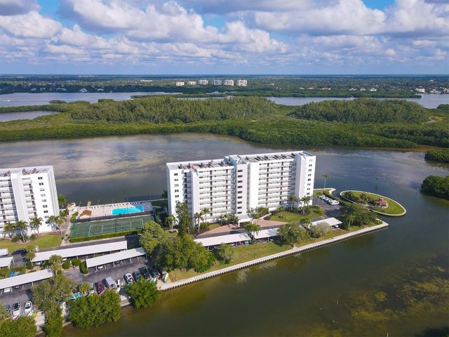 9397 MIDNIGHT PASS ROAD 501, Sarasota, FL 34242