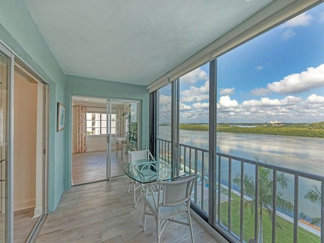 9397 MIDNIGHT PASS ROAD 501, Sarasota, FL 34242