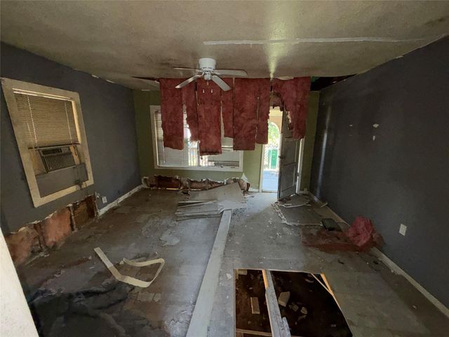 12906 Century Lane, Houston, TX 77015