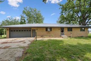 2556 Logan Avenue, Waterloo, IA 50703