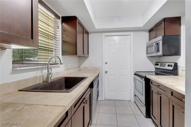 2075 17th ST SW, Naples, FL 34117