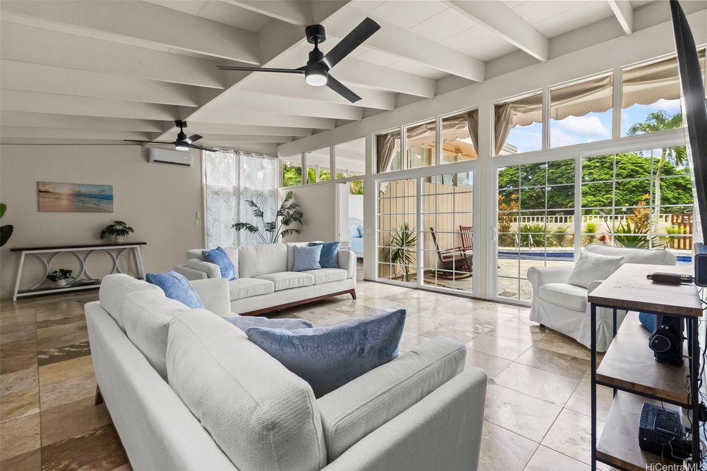 415 Iana Street, Kailua, HI 96734