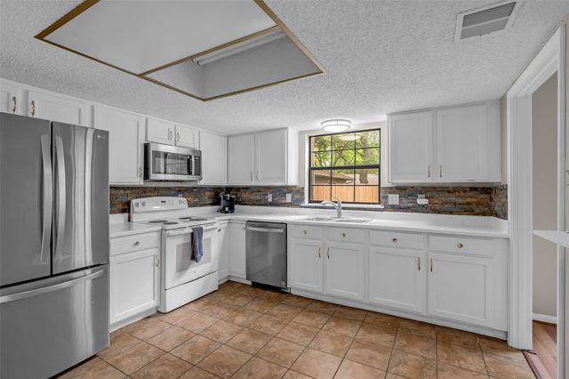 9207 Barr Circle, Houston, TX 77080