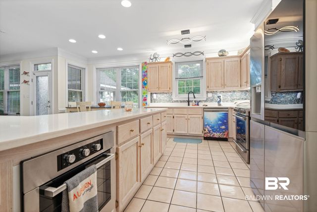 2705 CHARLESTOWNE Drive, Mobile, AL 36693