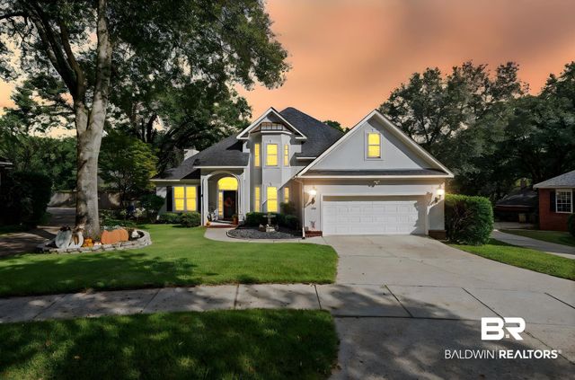 2705 CHARLESTOWNE Drive, Mobile, AL 36693