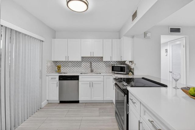 450 Piedmont J 450, Delray Beach, FL 33484
