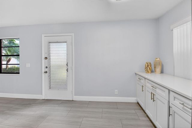 450 Piedmont J 450, Delray Beach, FL 33484