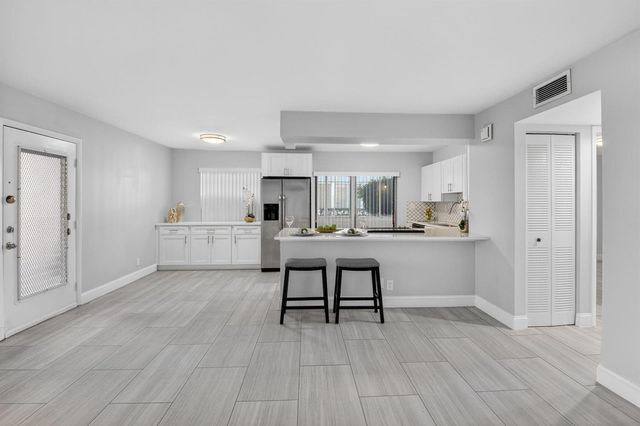 450 Piedmont J 450, Delray Beach, FL 33484