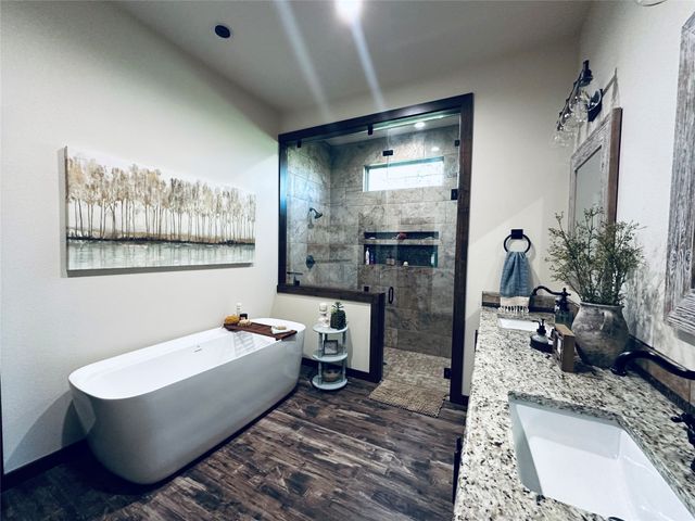 125 Drake Court, Comanche, TX 76442