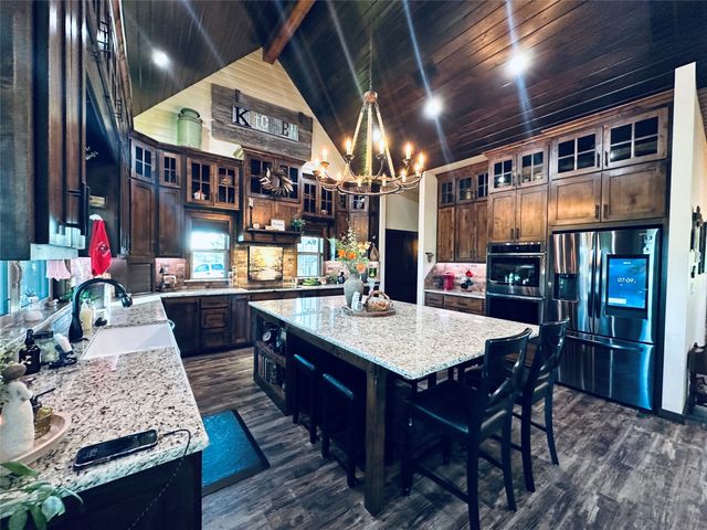125 Drake Court, Comanche, TX 76442